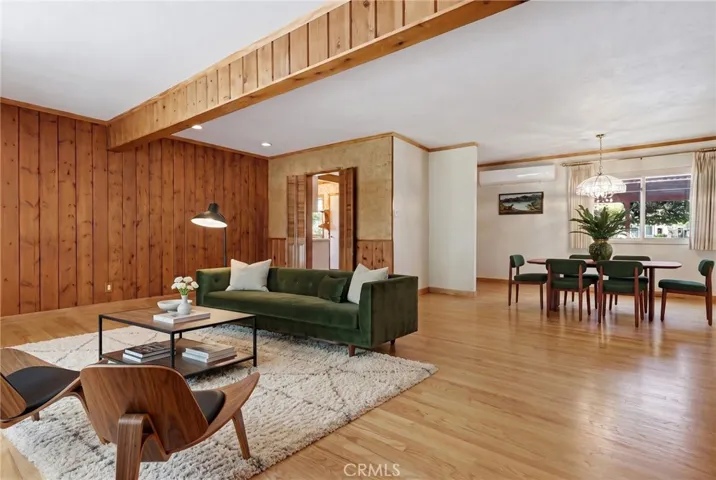 7508 Paso Robles Avenue, Lake Balboa, California 91406