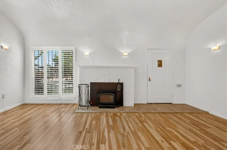 256 N Sierra Vista, Fresno, California 93702