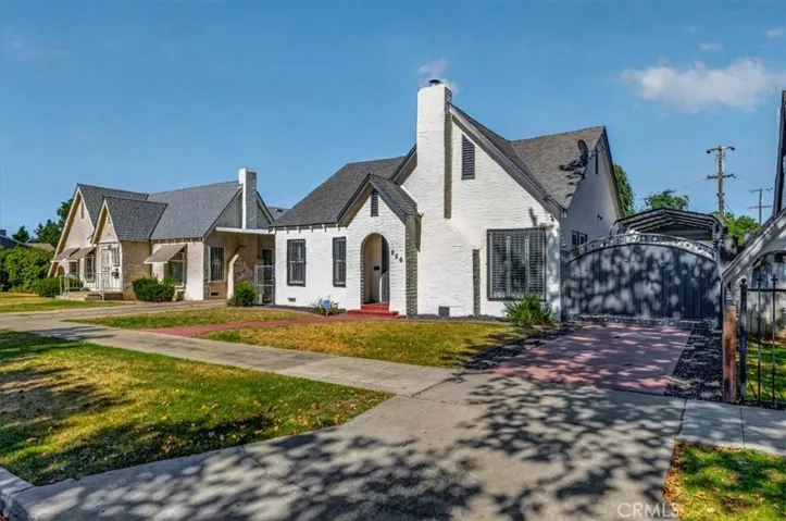 256 N Sierra Vista, Fresno, California 93702