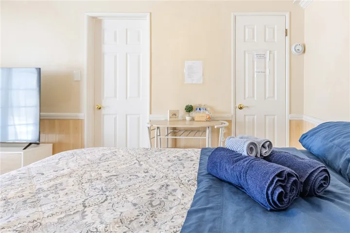 768 W H, Ontario, California 91762