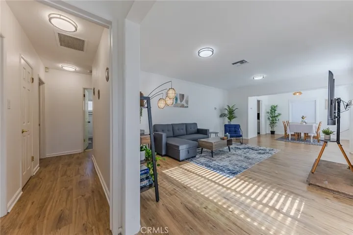 768 W H, Ontario, California 91762
