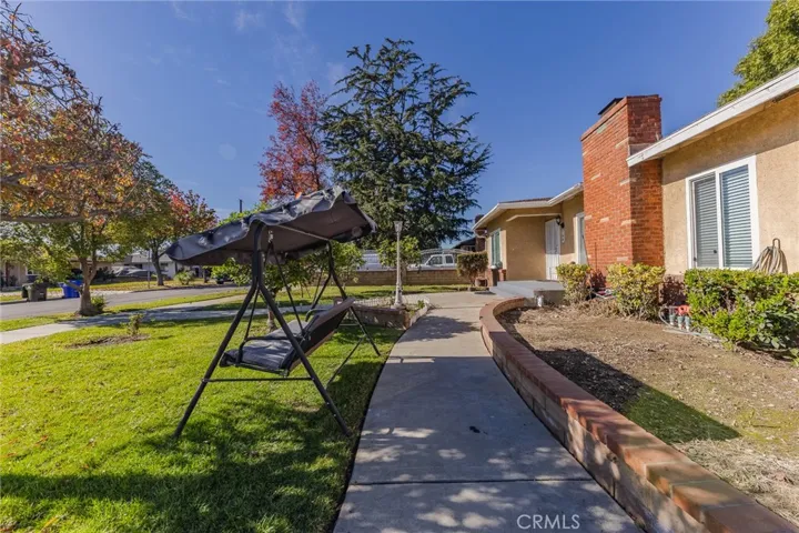 768 W H, Ontario, California 91762