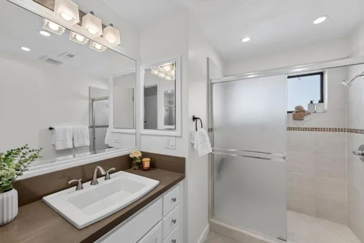 112 Alamo Avenue, Santa Cruz, California 95060