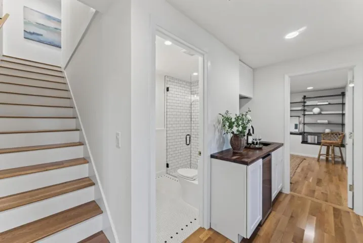 112 Alamo Avenue, Santa Cruz, California 95060