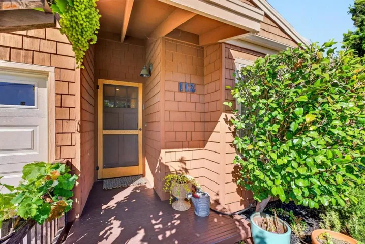 112 Alamo Avenue, Santa Cruz, California 95060