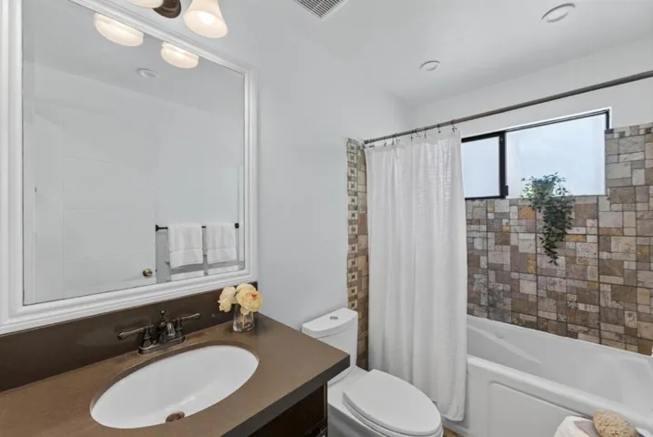 112 Alamo Avenue, Santa Cruz, California 95060