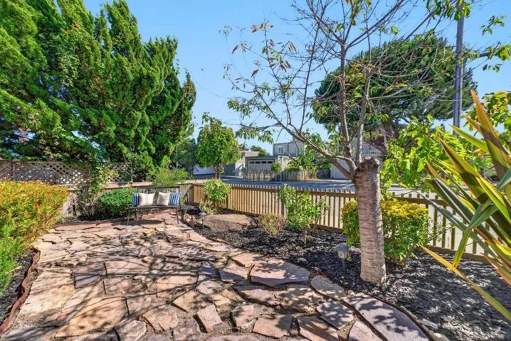 112 Alamo Avenue, Santa Cruz, California 95060