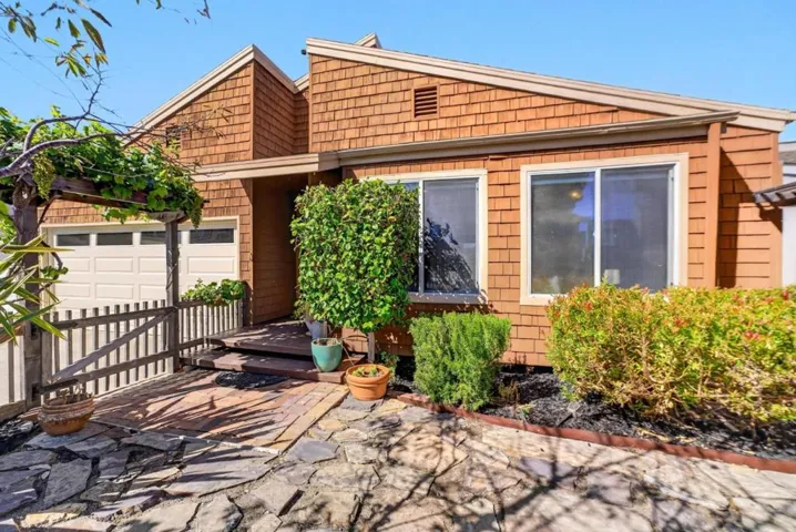 112 Alamo Avenue, Santa Cruz, California 95060