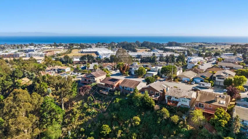 112 Alamo Avenue, Santa Cruz, California 95060