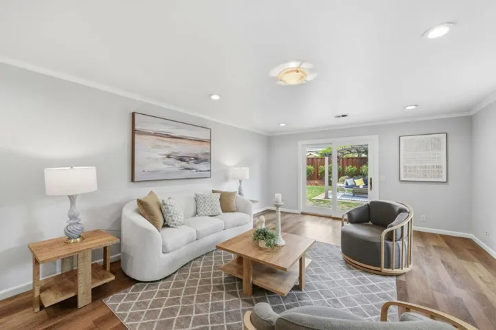 354 Los Pinos Way, San Jose, California 95123