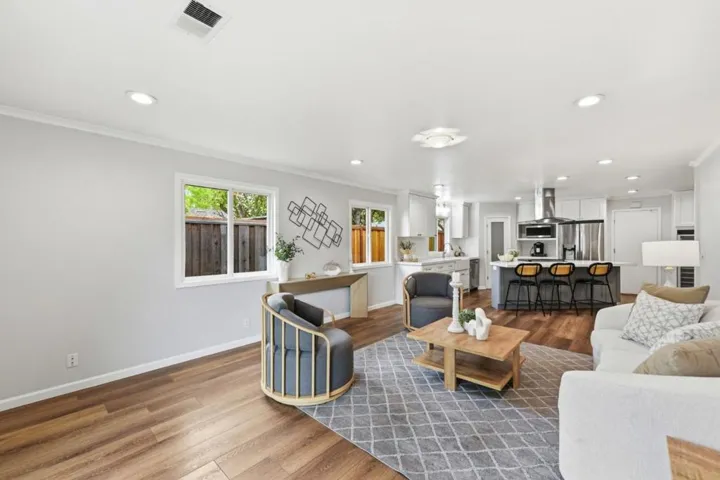 354 Los Pinos Way, San Jose, California 95123