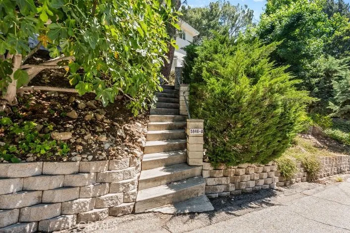 5846 Freeman Avenue A, La Crescenta, California 91214