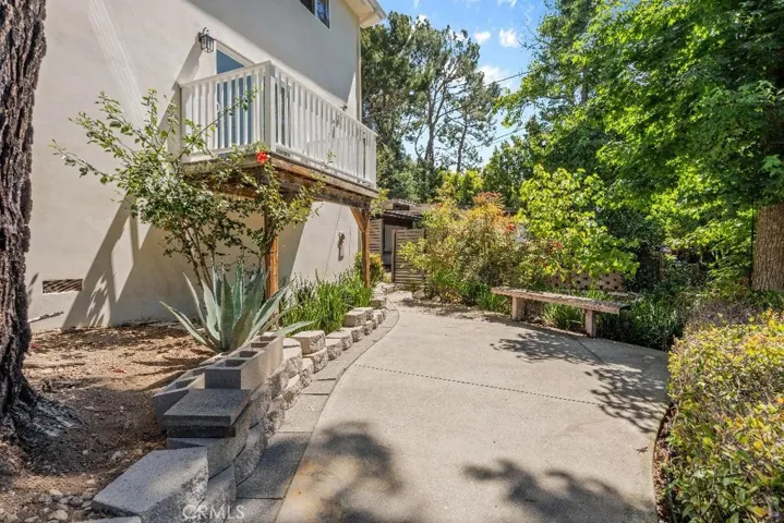 5846 Freeman Avenue A, La Crescenta, California 91214