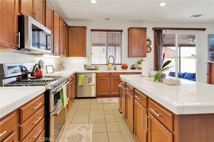 13311 Cartagena Street, Victorville, California 92392