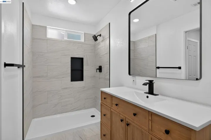 19515 Western Blvd, Hayward, California 94541