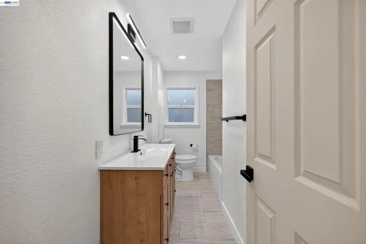 19515 Western Blvd, Hayward, California 94541