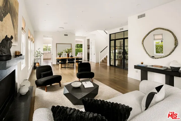 2053 Kerwood Avenue, Los Angeles, California 90025