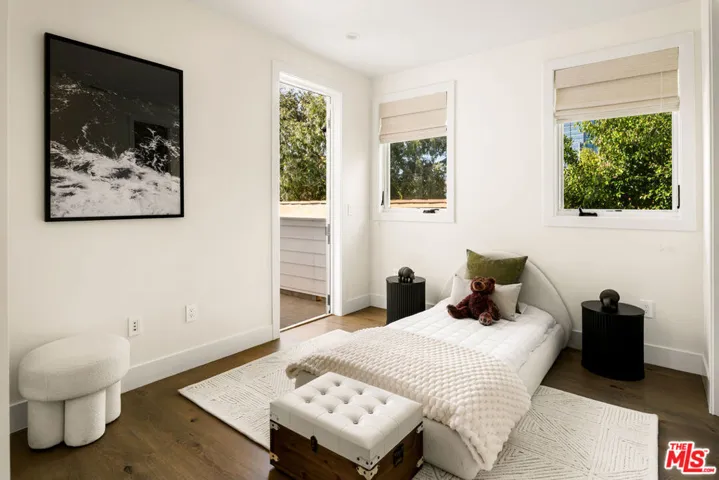 2053 Kerwood Avenue, Los Angeles, California 90025