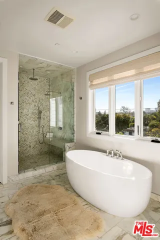 2053 Kerwood Avenue, Los Angeles, California 90025
