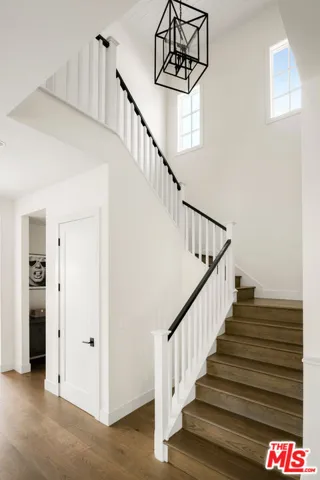 2053 Kerwood Avenue, Los Angeles, California 90025
