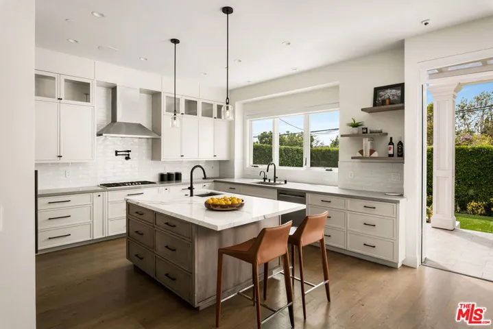 2053 Kerwood Avenue, Los Angeles, California 90025
