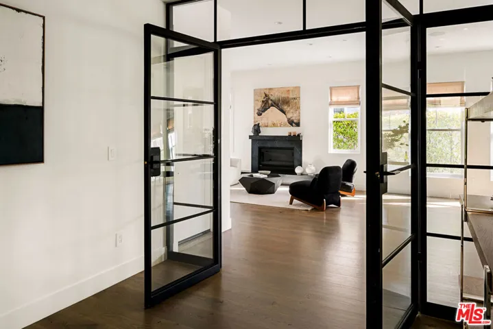 2053 Kerwood Avenue, Los Angeles, California 90025