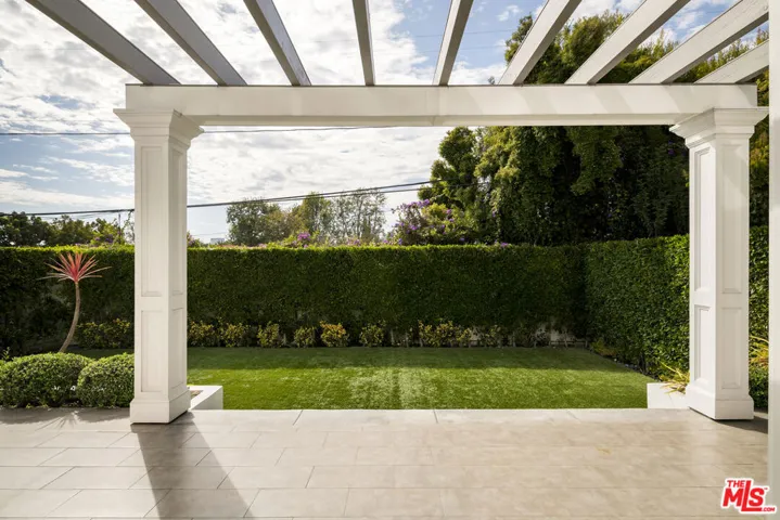 2053 Kerwood Avenue, Los Angeles, California 90025