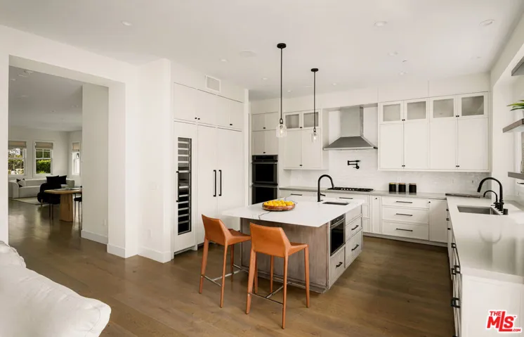 2053 Kerwood Avenue, Los Angeles, California 90025