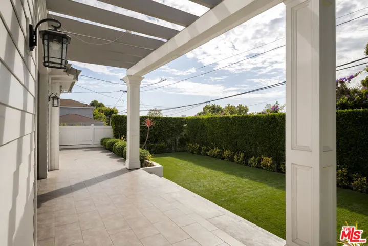 2053 Kerwood Avenue, Los Angeles, California 90025