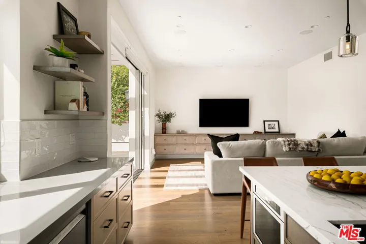 2053 Kerwood Avenue, Los Angeles, California 90025