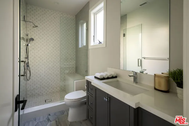 2053 Kerwood Avenue, Los Angeles, California 90025