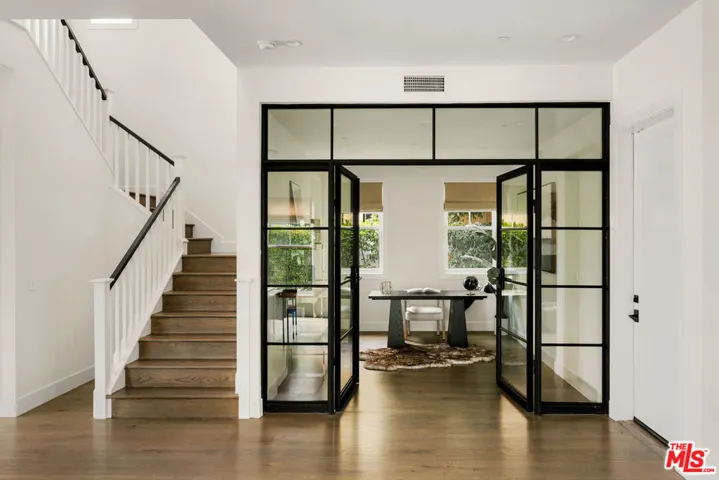 2053 Kerwood Avenue, Los Angeles, California 90025