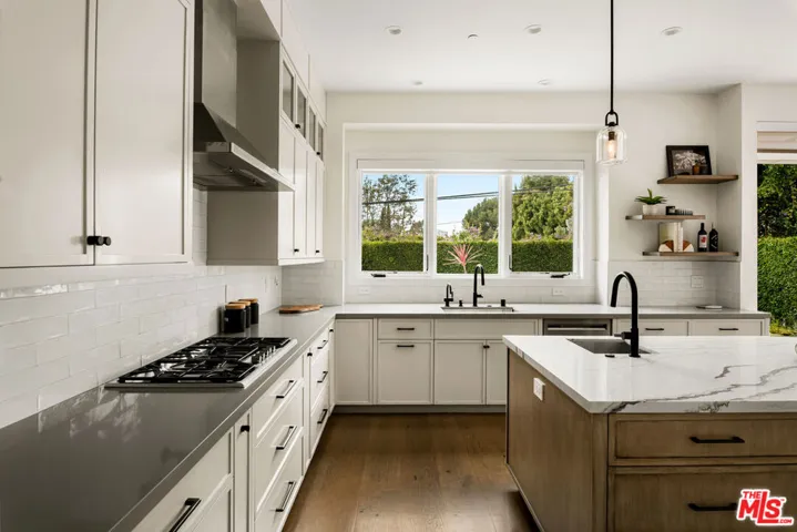 2053 Kerwood Avenue, Los Angeles, California 90025