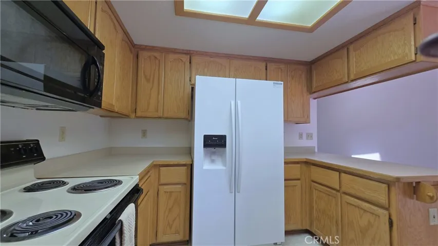 refrigerator included