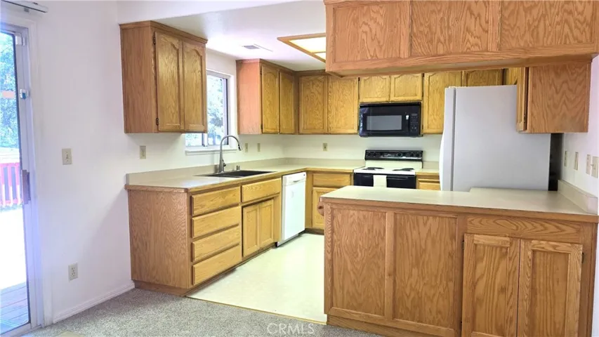 spacious kitchen