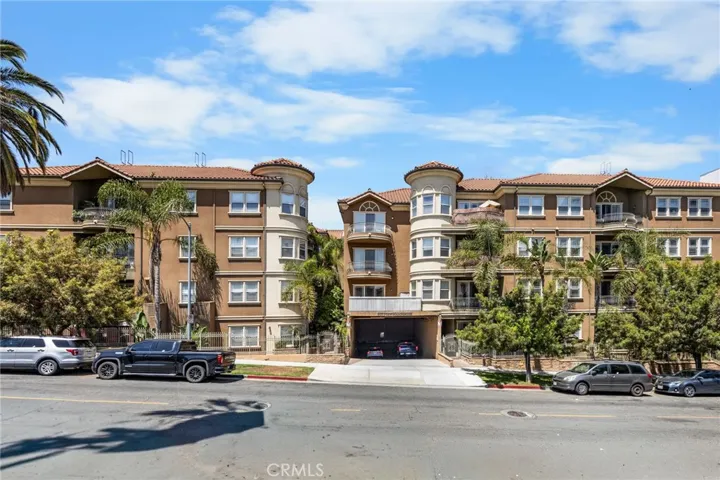 917 S New Hampshire 215, Los Angeles, California 90006