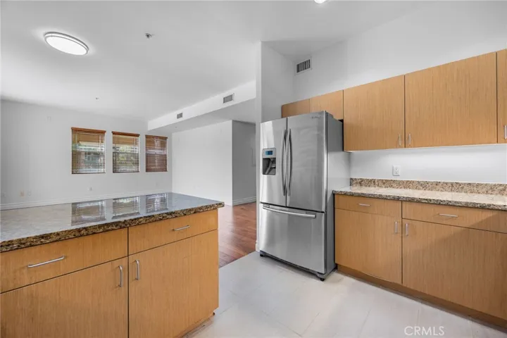 917 S New Hampshire 215, Los Angeles, California 90006
