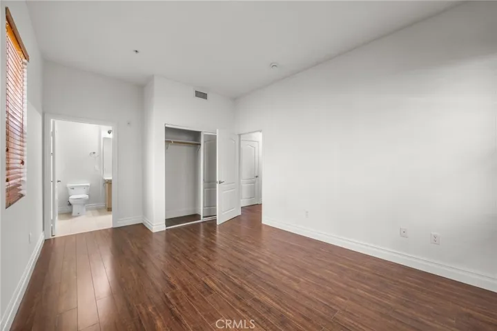 917 S New Hampshire 215, Los Angeles, California 90006