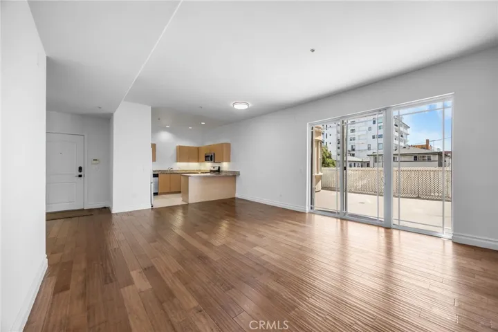 917 S New Hampshire 215, Los Angeles, California 90006