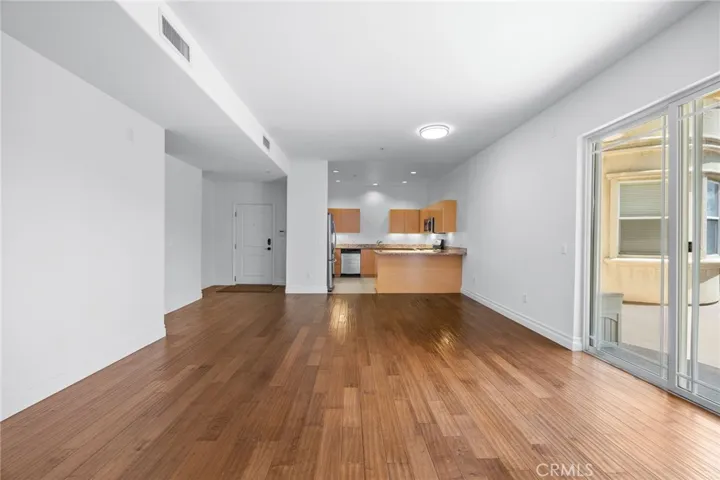 917 S New Hampshire 215, Los Angeles, California 90006