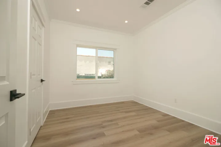 2510 S Bronson Avenue, Los Angeles, California 90018