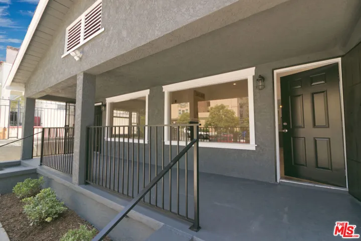 2510 S Bronson Avenue, Los Angeles, California 90018