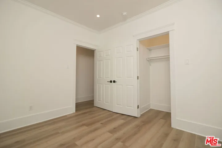 2510 S Bronson Avenue, Los Angeles, California 90018