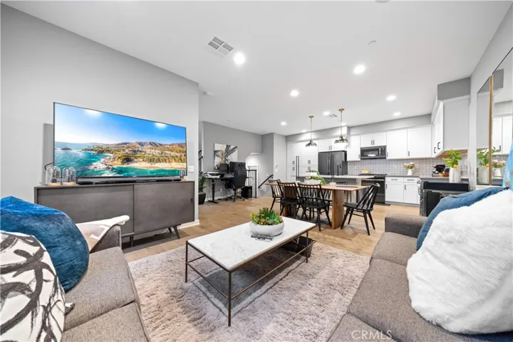 207 Winterbrook, Lake Forest, California 92610
