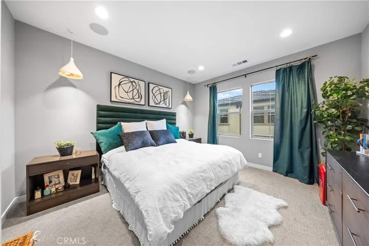 207 Winterbrook, Lake Forest, California 92610