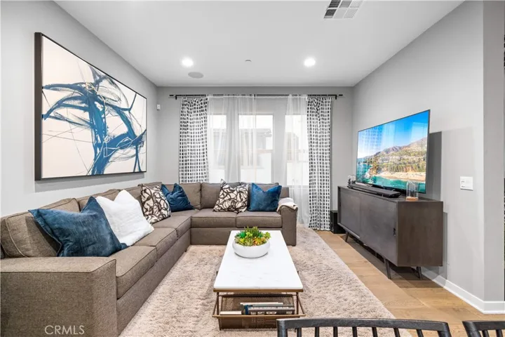 207 Winterbrook, Lake Forest, California 92610