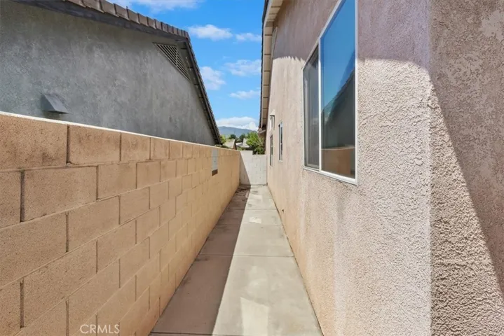 15355 Darlene, Fontana, California 92336