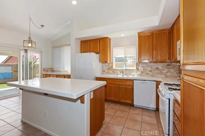 15355 Darlene, Fontana, California 92336