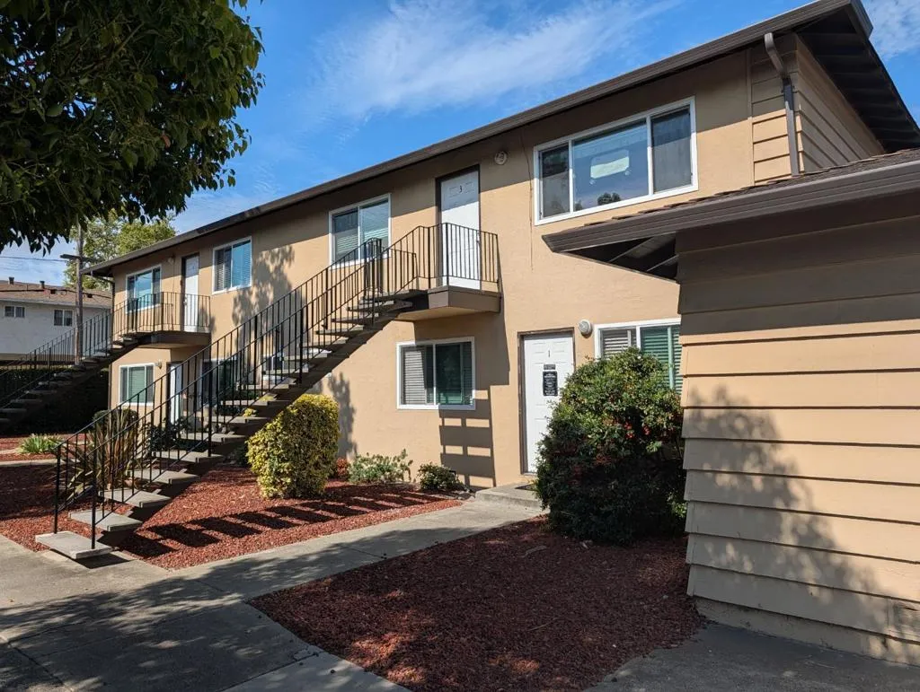 212 Wilton Dr