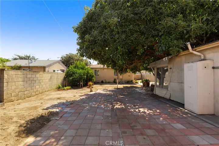 2725 Adriatic Avenue, Long Beach, California 90810